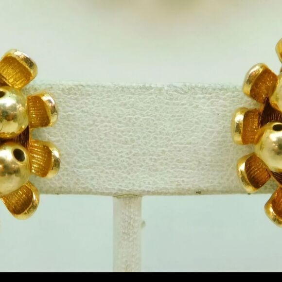 VNTG Lisner Duchess & Fashion Gold Tone CZ & Faux Pearl Jewelry & Brooch 128.5g - Picture 5 of 10